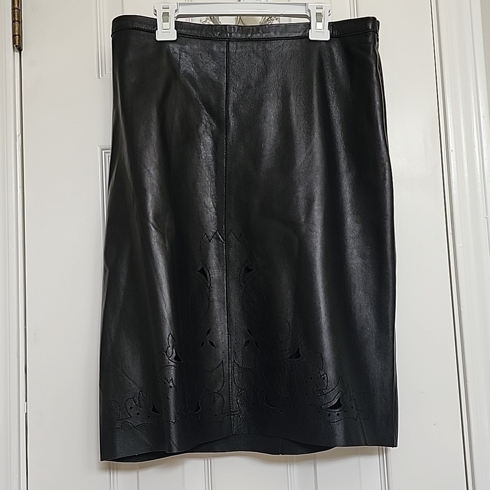 B&J Genuine Leather Black Skirt Etched Detail Size 10​​​​​